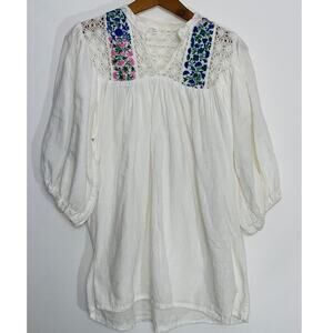Beautiful Crocheted & Embroidered Top Made in Mexico - Size M - 100% Cotton